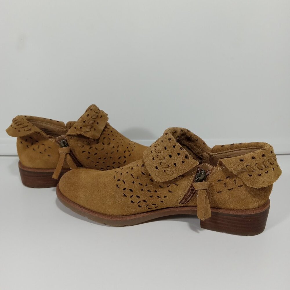 SOFFT Bristow Chambray Ankle Boots Preforated Suede Carmel Tan Brown Size 8 - Picture 3 of 11